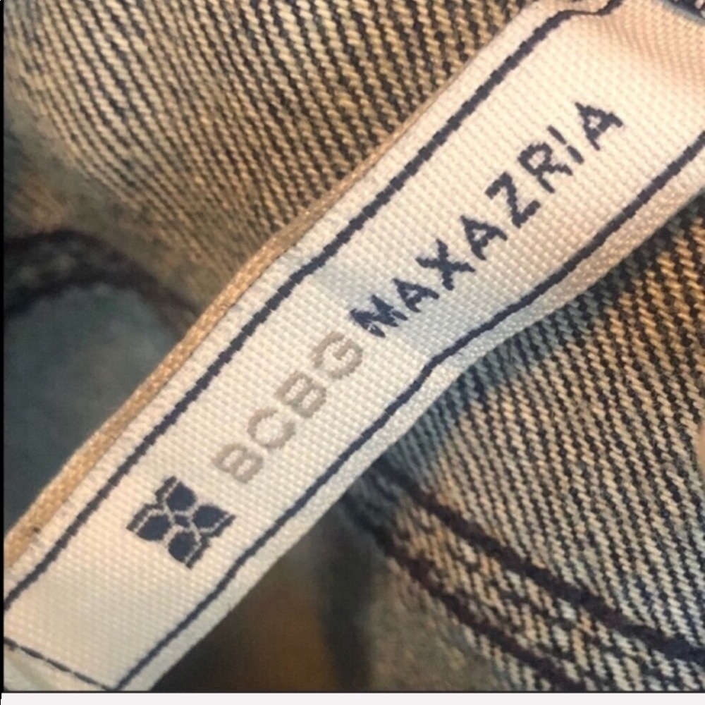 NWOT BCBG / Billie Cropped Boyfriend Painted Jeans - Picture 8 of 8